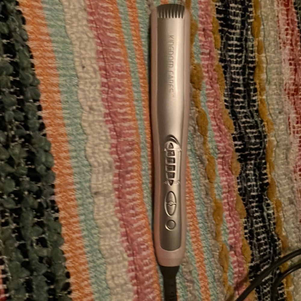 BRAND NEW!! Kingdom Cares (Pink) Hair Straightening Styling Brush / Fast Heating